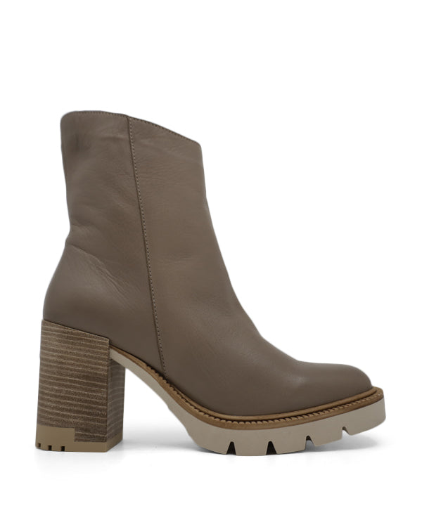 BUENO LIZZIE ANKLE BOOTS