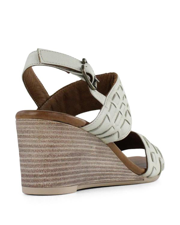 BUENO MISTY WEDGES
