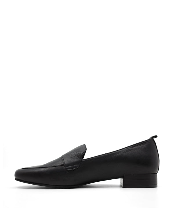 BUENO JUSTINE FLAT SHOES