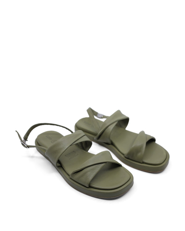 LUNA SOLE COURTNEY FLAT SANDALS