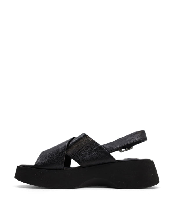 LUNA SOLE DAPHNEE FLAT SANDALS