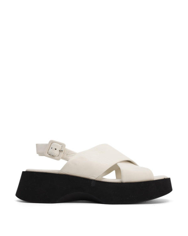 LUNA SOLE DAPHNEE FLAT SANDALS