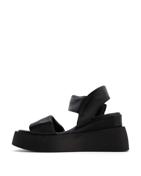 LUNA SOLE HAMPTON FLAT SANDALS