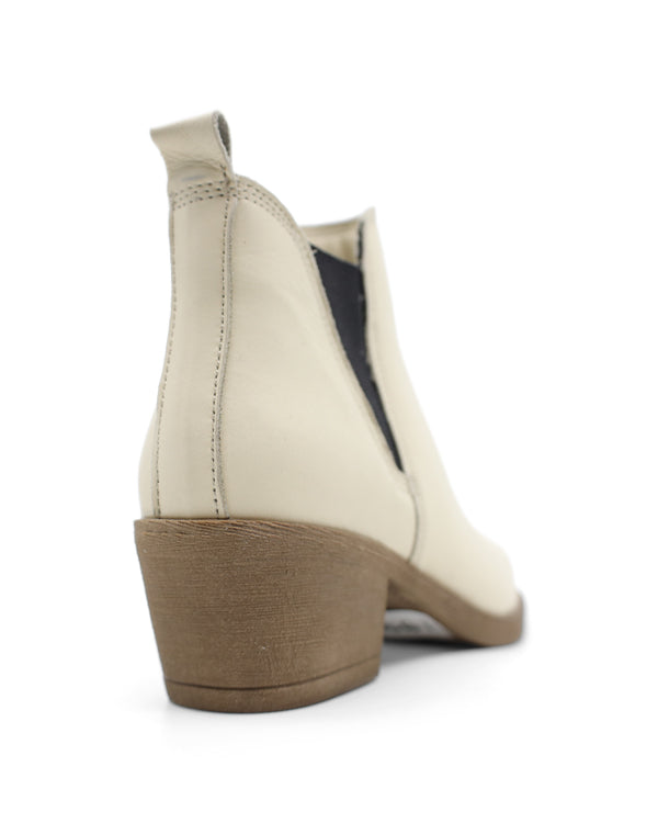 LUNA SOLE LILY ANKLE BOOTS