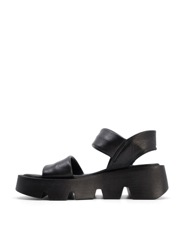 LUNA SOLE NOVI FLAT SANDALS