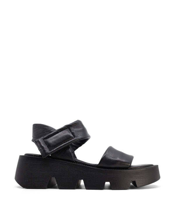 LUNA SOLE NOVI FLAT SANDALS