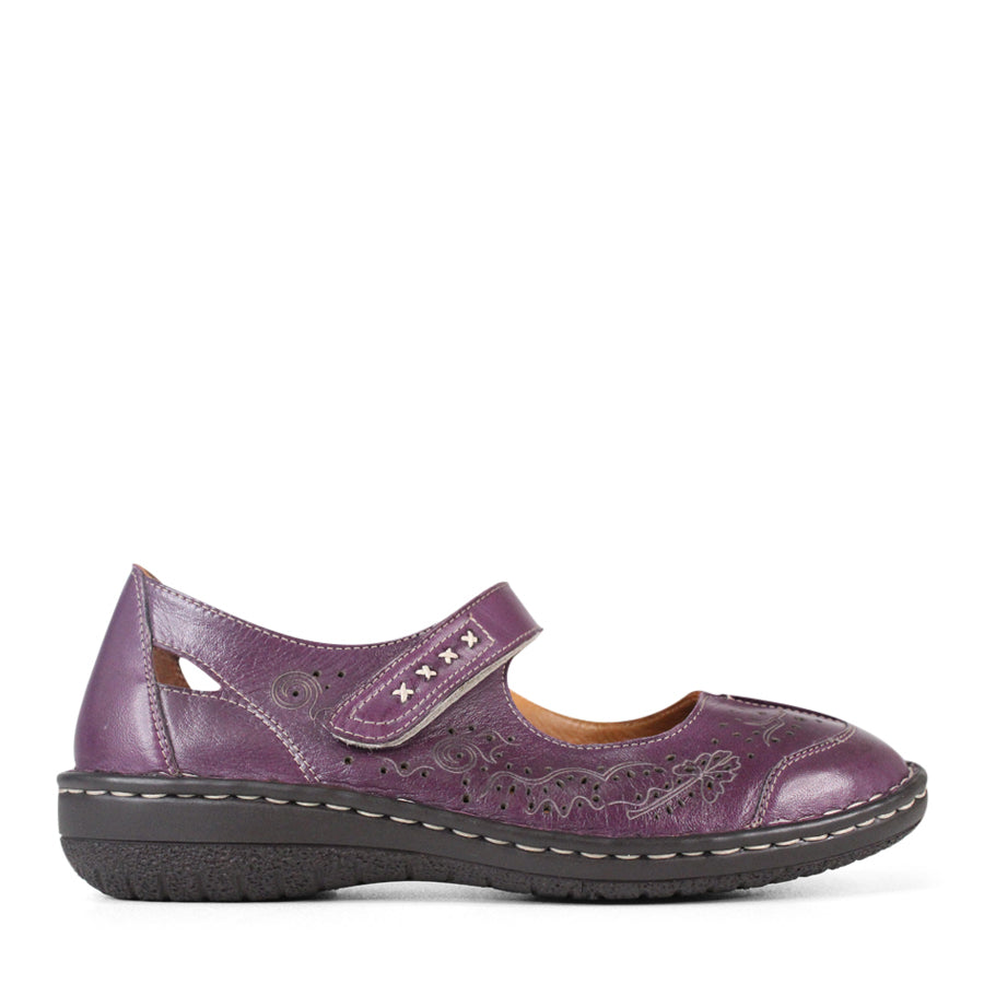 TESSELLI GERTRUDE CASUAL SHOE