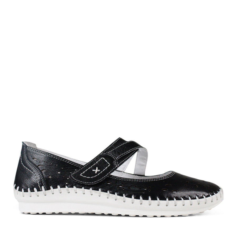 TESSELLI VANCE FLAT SHOES