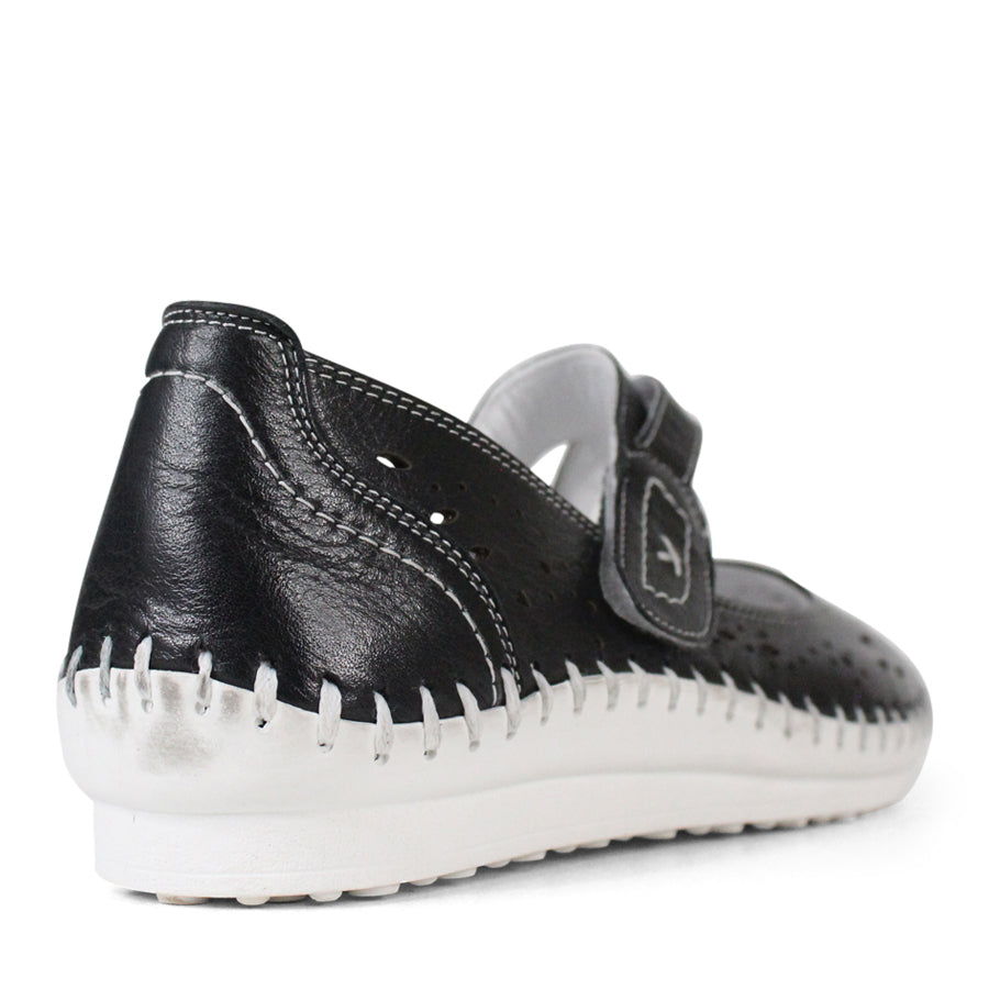 TESSELLI VANCE FLAT SHOES