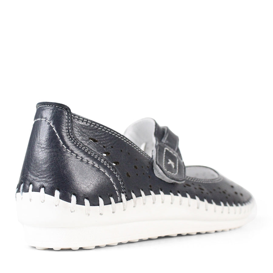 TESSELLI VANCE FLAT SHOES