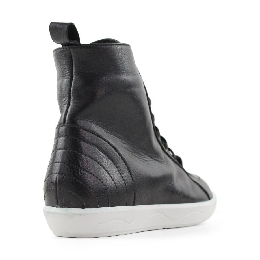 TESSELLI XD BECKER ANKLE BOOTS