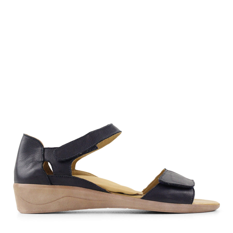 TESSELLI XD JACEY FLAT SANDALS