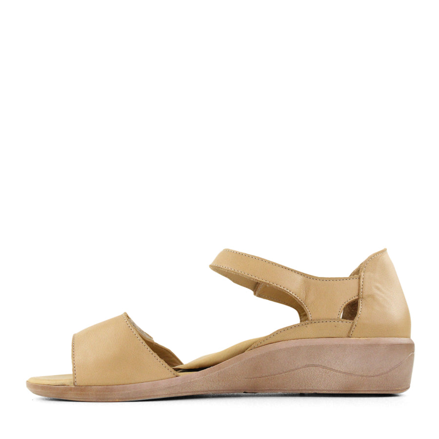 TESSELLI XD JACEY FLAT SANDALS