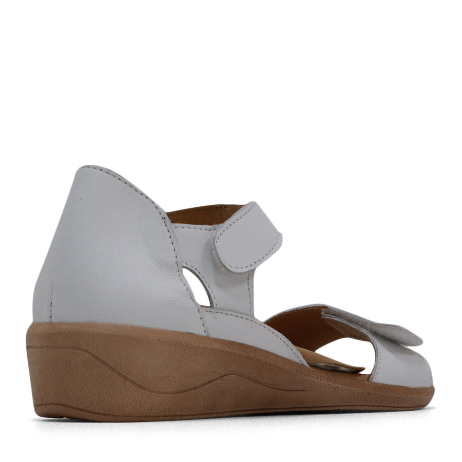 TESSELLI XD JACEY FLAT SANDALS