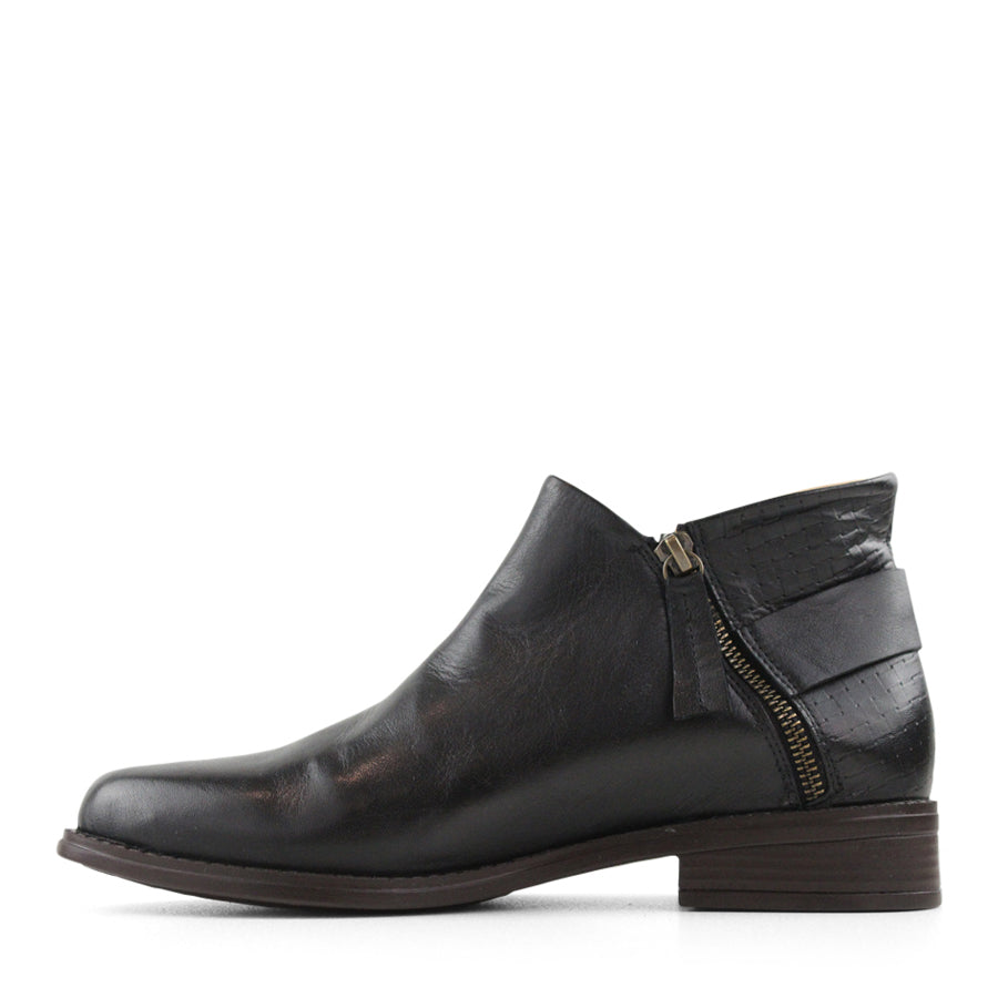 TESSELLI XD OLIVE ANKLE BOOTS