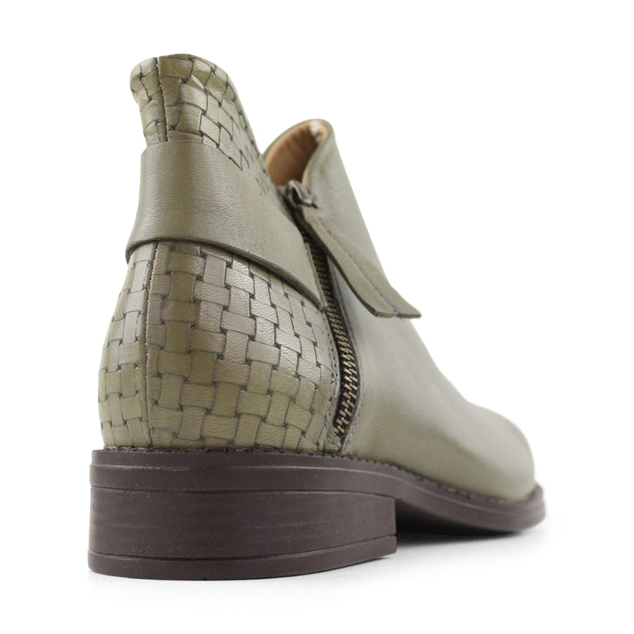 TESSELLI XD OLIVE ANKLE BOOTS