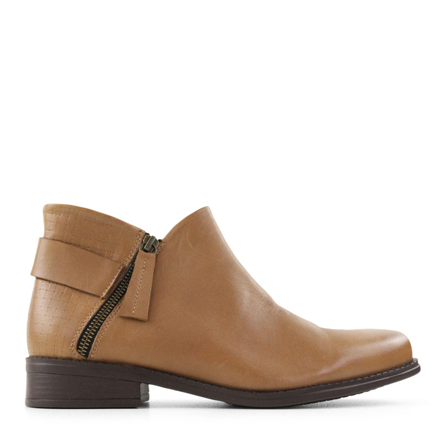 TESSELLI XD OLIVE ANKLE BOOTS