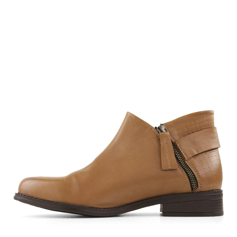 TESSELLI XD OLIVE ANKLE BOOTS