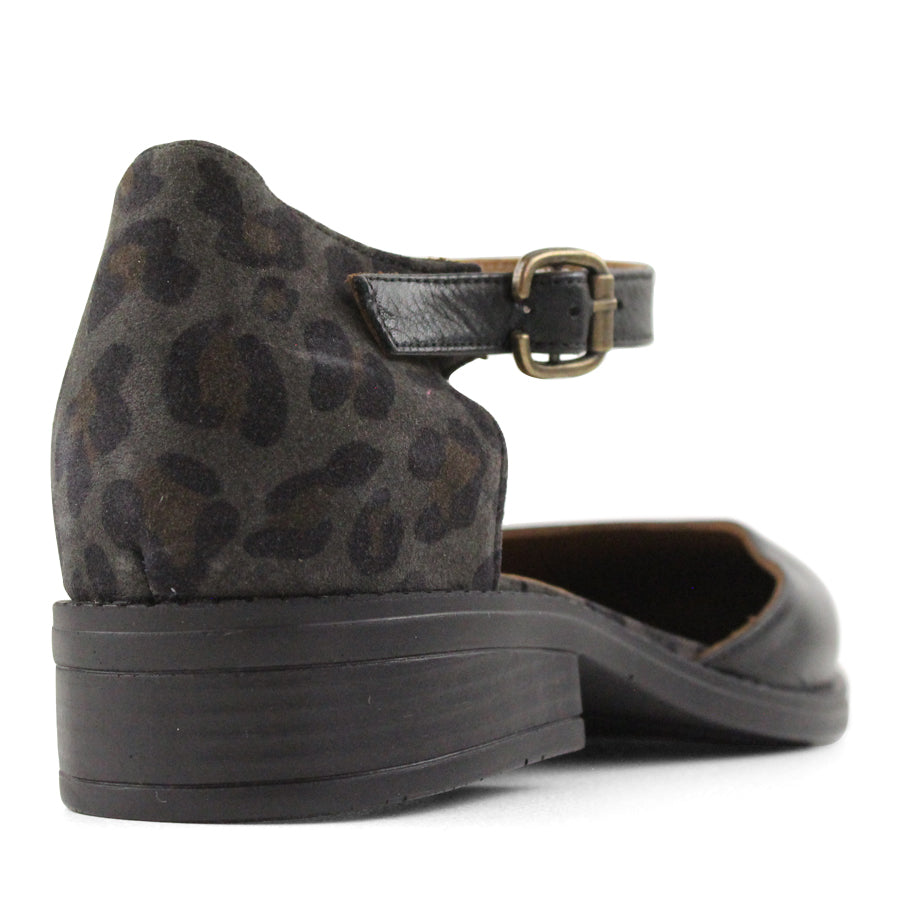 TESSELLI ORIANA FLAT SHOES