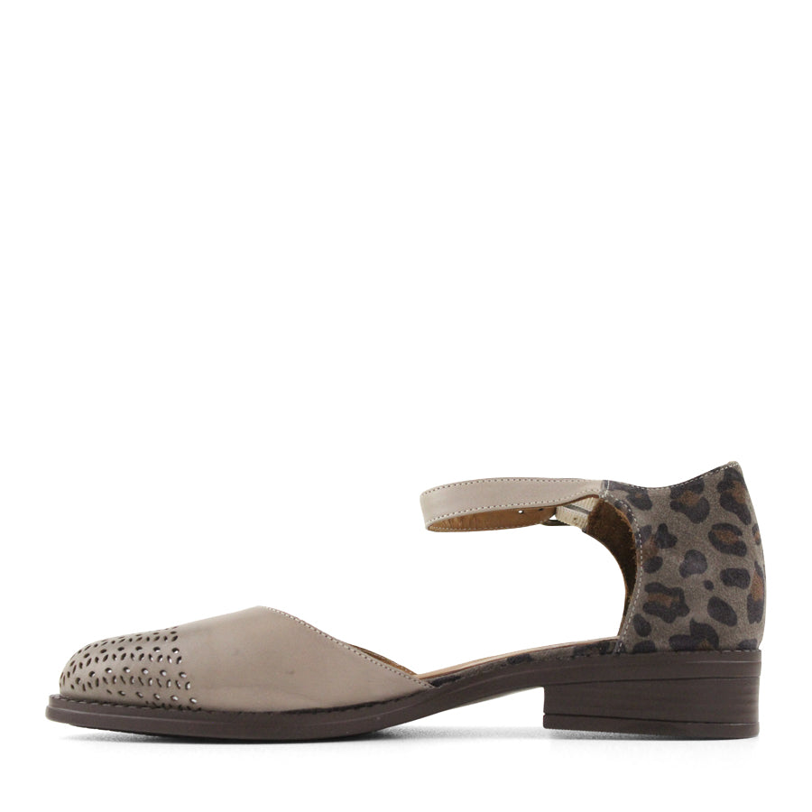 TESSELLI ORIANA FLAT SHOES