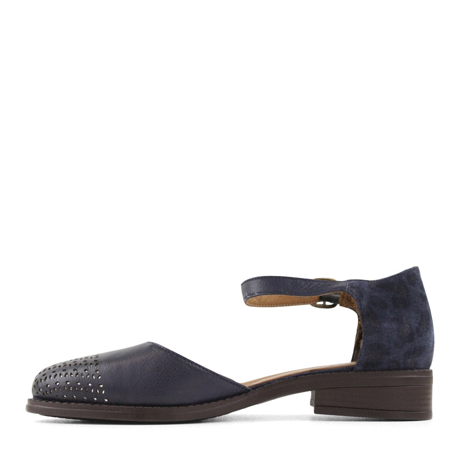 TESSELLI ORIANA FLAT SHOES