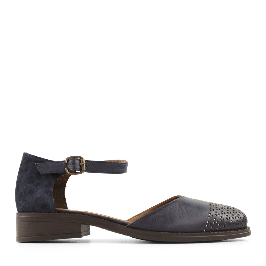 TESSELLI ORIANA FLAT SHOES