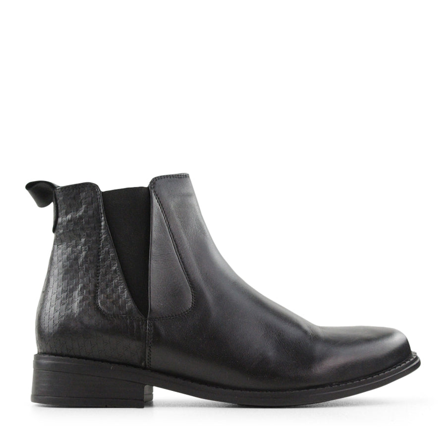 TESSELLI XD ORION ANKLE BOOTS