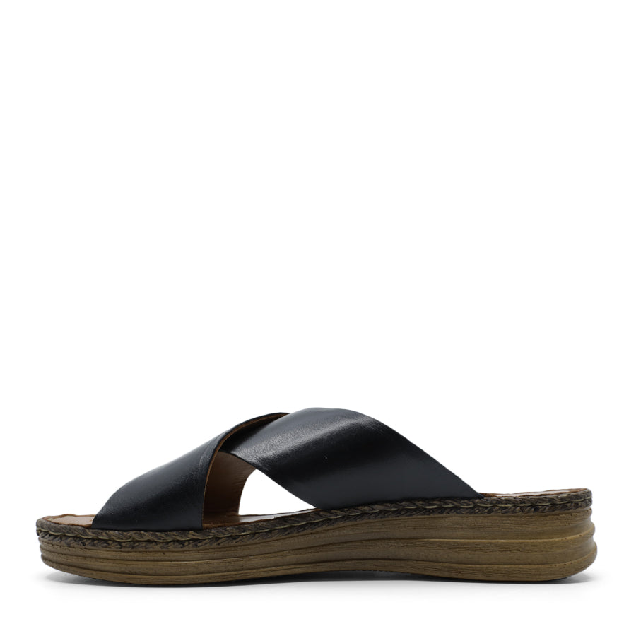 TESSELLI GABBY FLAT SANDALS