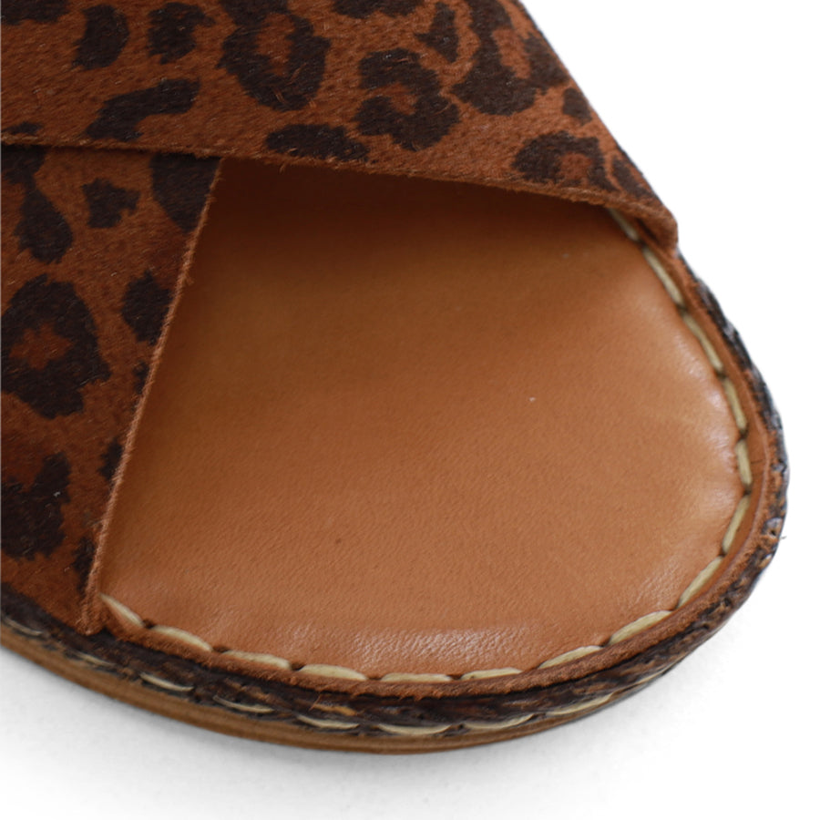 TESSELLI GABBY FLAT SANDALS