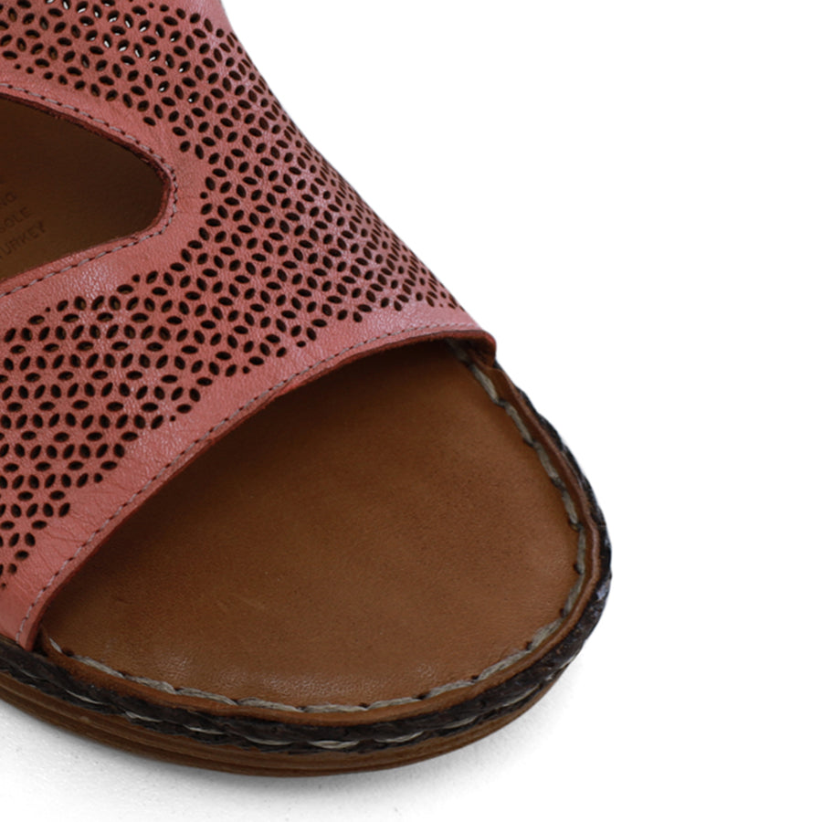 TESSELLI GAYLE FLAT SANDALS