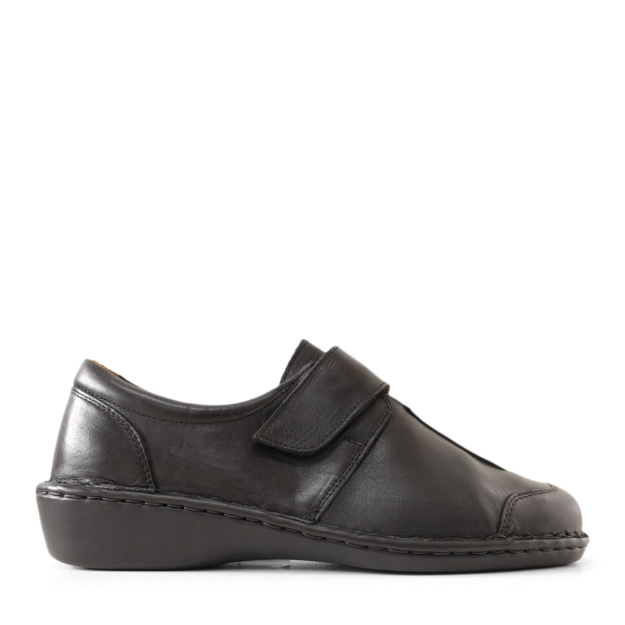 TESSELLI GENEVA CASUAL SHOE
