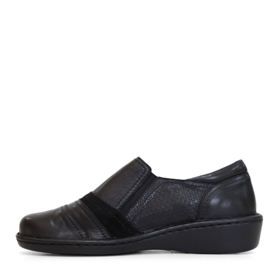 TESSELLI GIBSON CASUAL SHOE