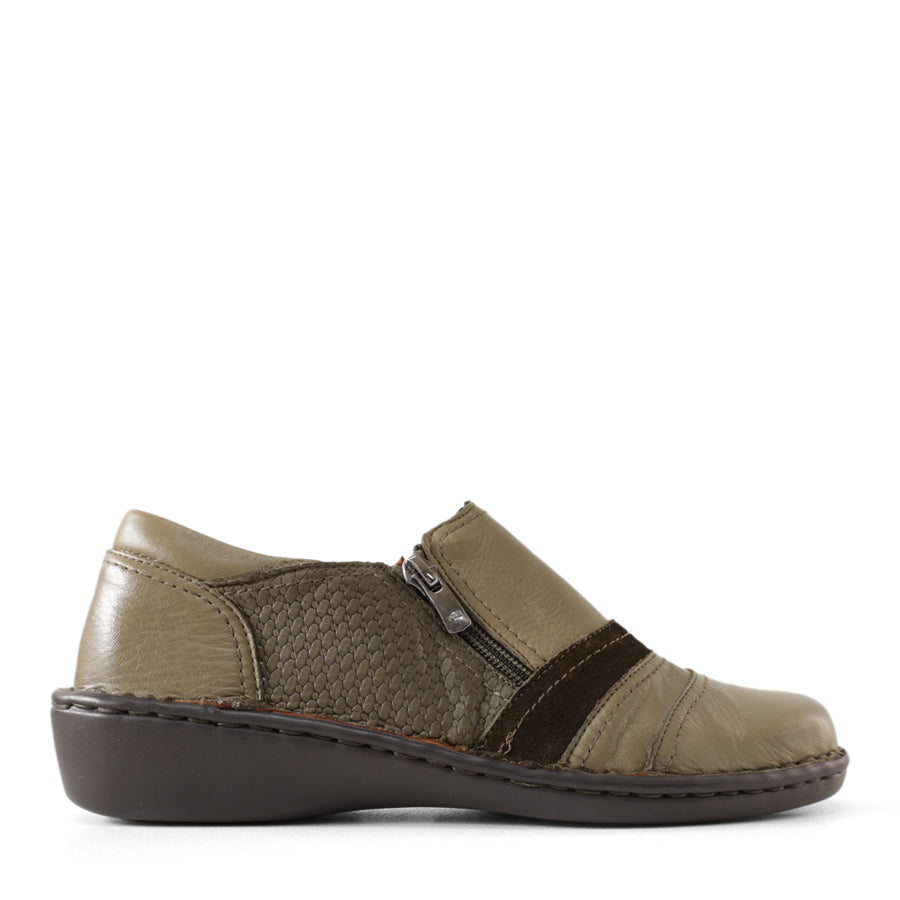 TESSELLI GIBSON CASUAL SHOE