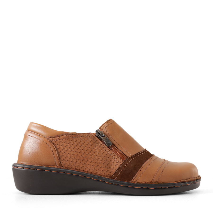 TESSELLI GIBSON CASUAL SHOE