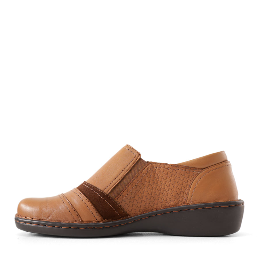 TESSELLI GIBSON CASUAL SHOE