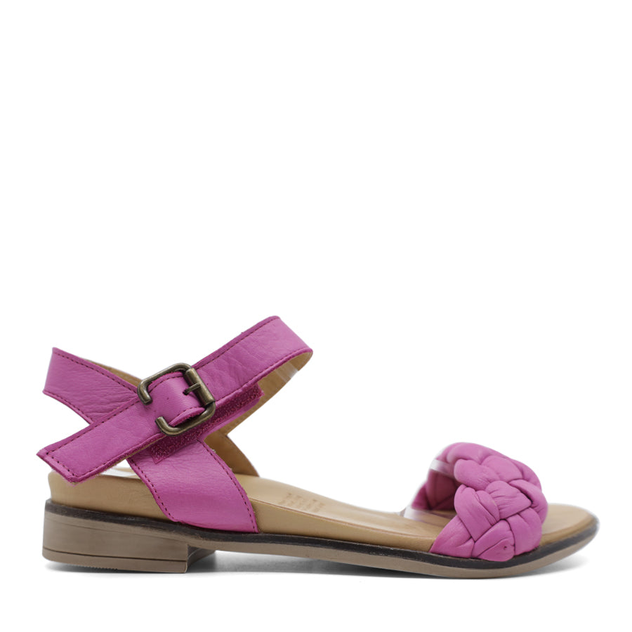 TESSELLI GLORIA FLAT SANDALS