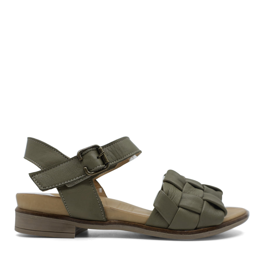 TESSELLI GOLDIE FLAT SANDALS