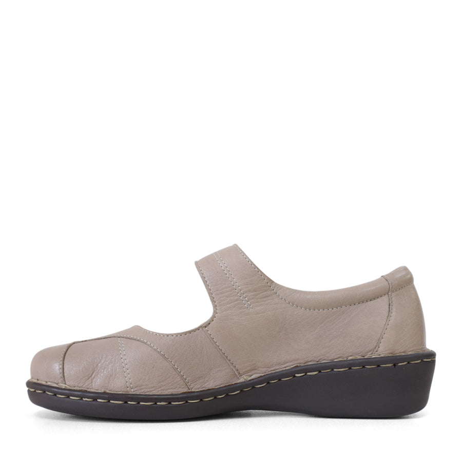 TESSELLI GWENDA CASUAL SHOE