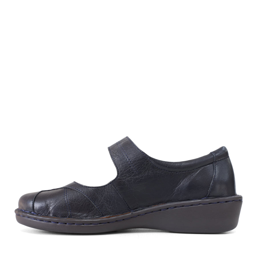 TESSELLI GWENDA CASUAL SHOE