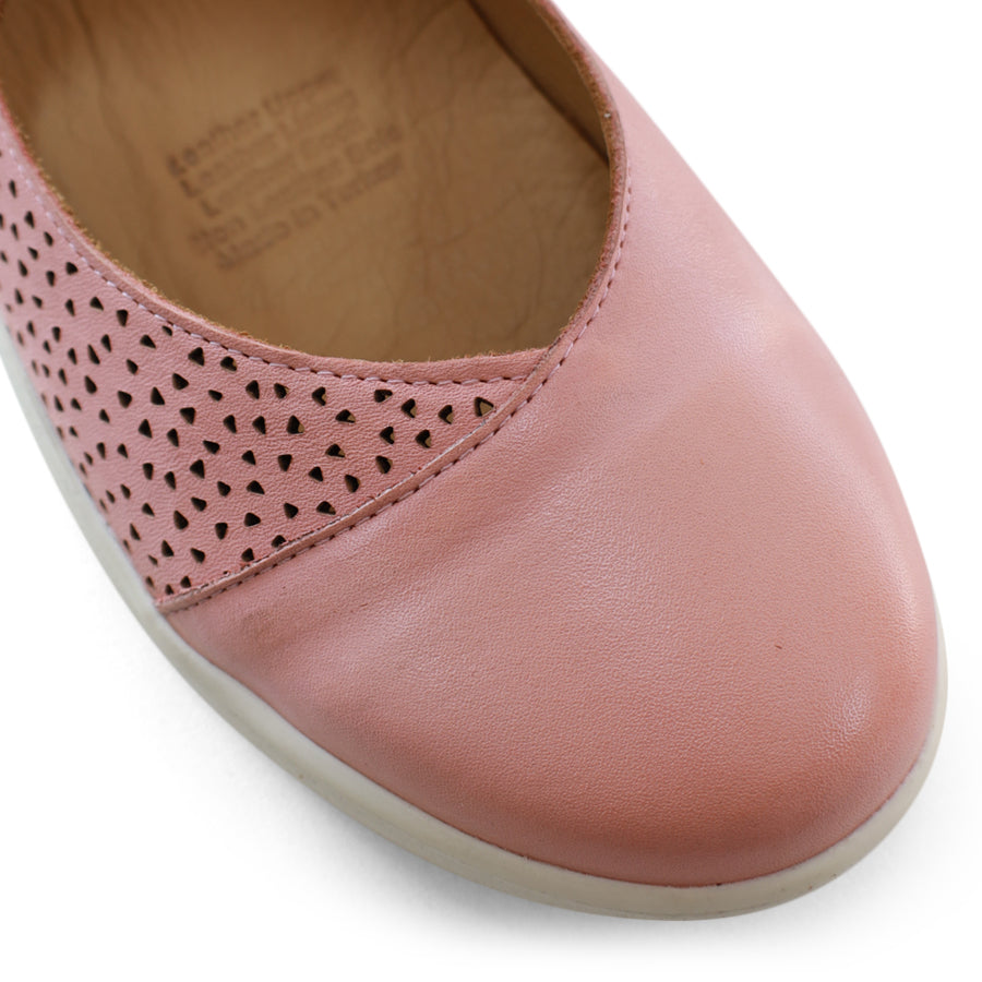 TESSELLI XD HECKLE CASUAL SHOE