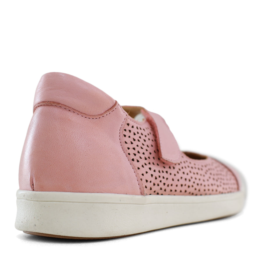 TESSELLI XD HECKLE CASUAL SHOE