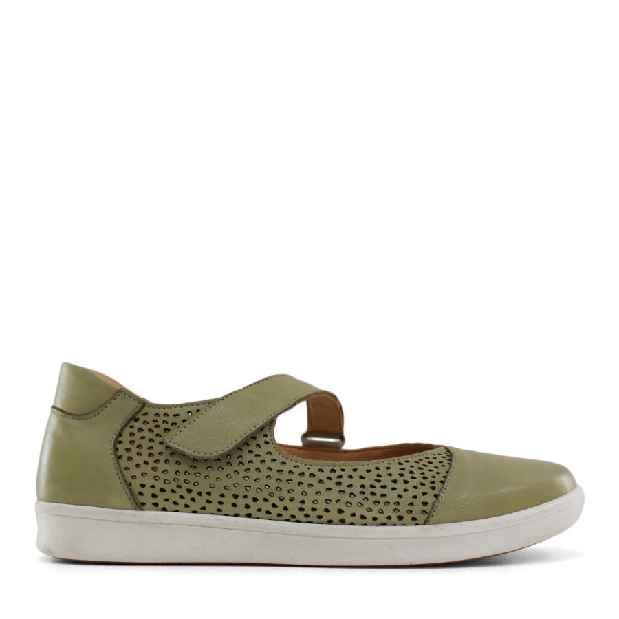 TESSELLI XD HECKLE CASUAL SHOE