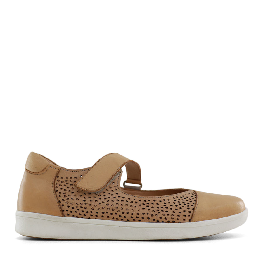 TESSELLI XD HECKLE CASUAL SHOE
