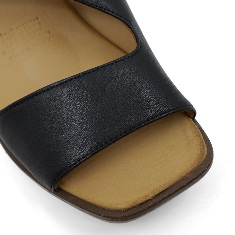 TESSELLI TRACY SANDALS