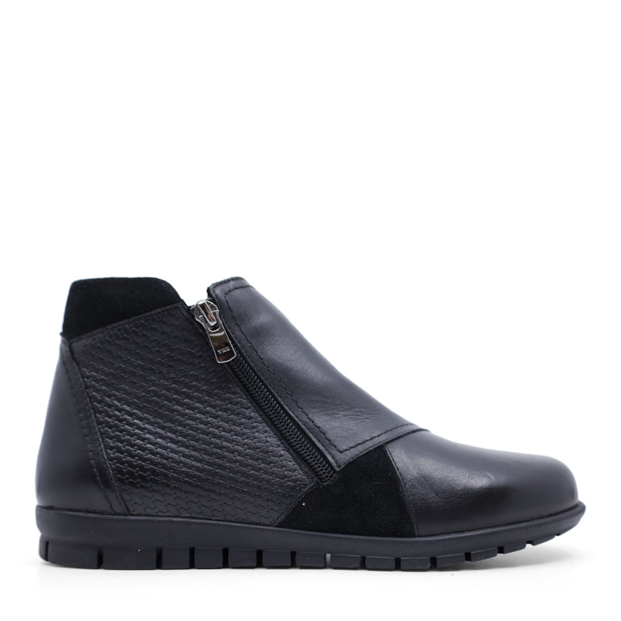 TESSELLI TRULY ANKLE BOOTS