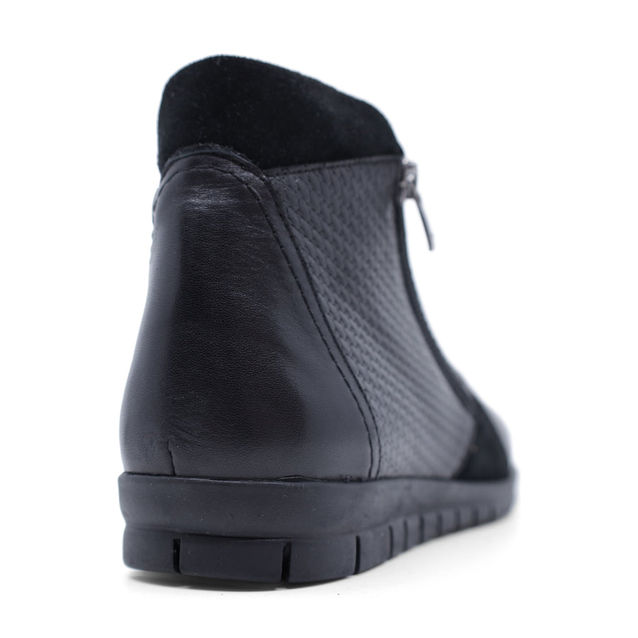 TESSELLI TRULY ANKLE BOOTS