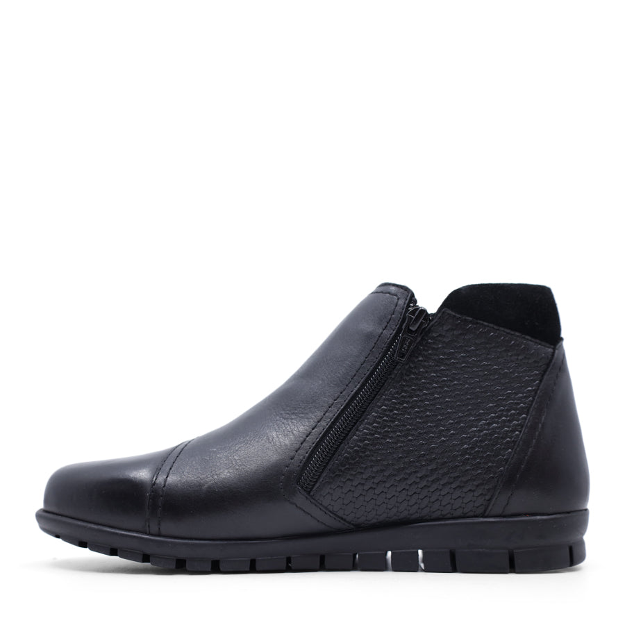 TESSELLI TRULY ANKLE BOOTS