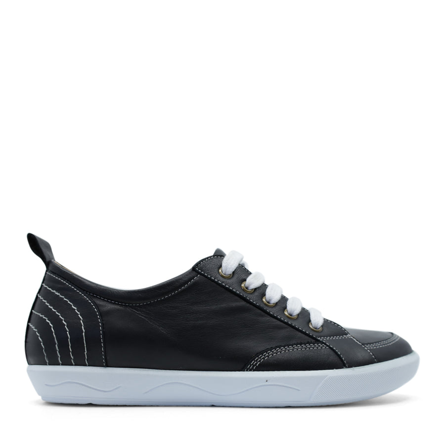 TESSELLI XD BAILEY CASUAL SHOE