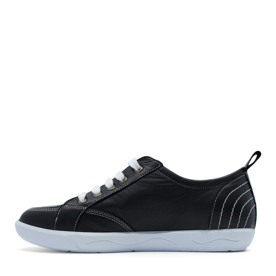 TESSELLI XD BAILEY CASUAL SHOE