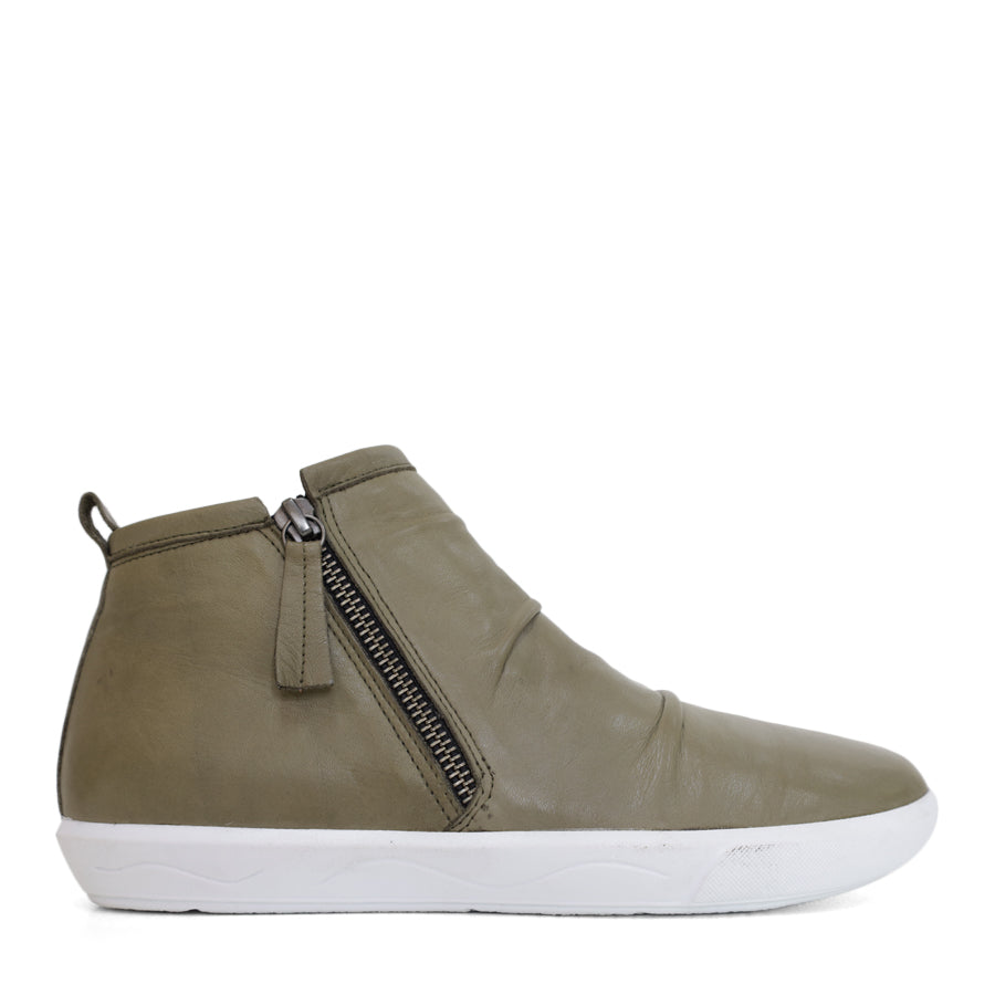 TESSELLI XD BETHANY ANKLE BOOTS
